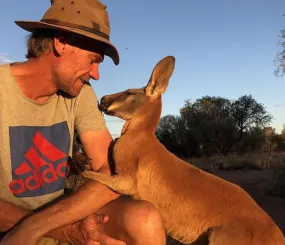 Австралиец Крис Барнс и его подопечный