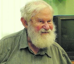 Владимир Борисович Микушевич (Род. 5 июля 1936 года)