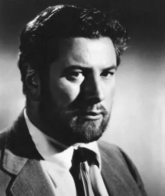 Питер Устинов (1921—2004)