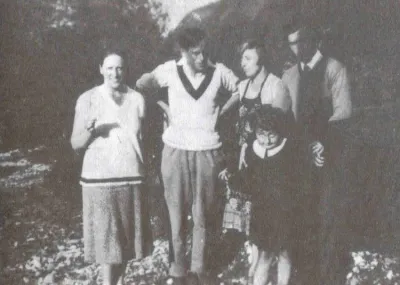 E. Извольская. С.Эфрон, М.Цветаева, Георгий Эфрон (Мур), К. Родзевич