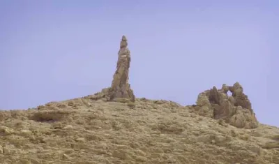 Скала «Жена Лота»