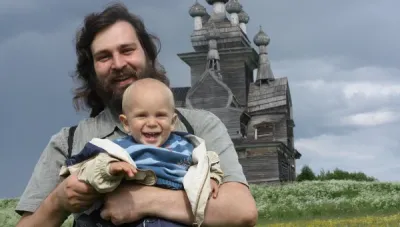 Священник Алексий Яковлев с сыном