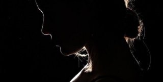 Когда другой до братства не дорос...