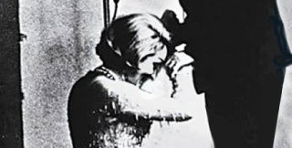 Марлен Дитрих на коленях перед Константином Паустовским