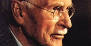 Человек отличается от своих собратьев скорее своими достоинствами, чем отрицательными качествами