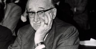 Мы должны сначала объяснить, почему люди вообще могут быть правы