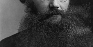 Гнев, ненависть, мужество, стыд, отвращение и, наконец, злое отчаяние - вот рычаги, которыми можно разрушить всё