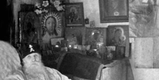 Если не молишься, то будто в огонь керосин льешь – пламя всё больше и больше разгорается