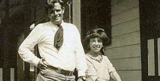 Джек Лондон со своей второй женой, Чармейн Киттредж 1911