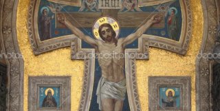 Мозаика с распятия Иисуса в церкви Спаса на крови в Санкт-Петербурге